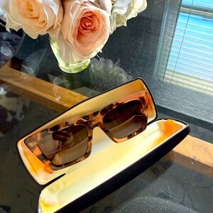 RAEN KEETA CORAL TORTOISE WOMENS SUNGLASSES